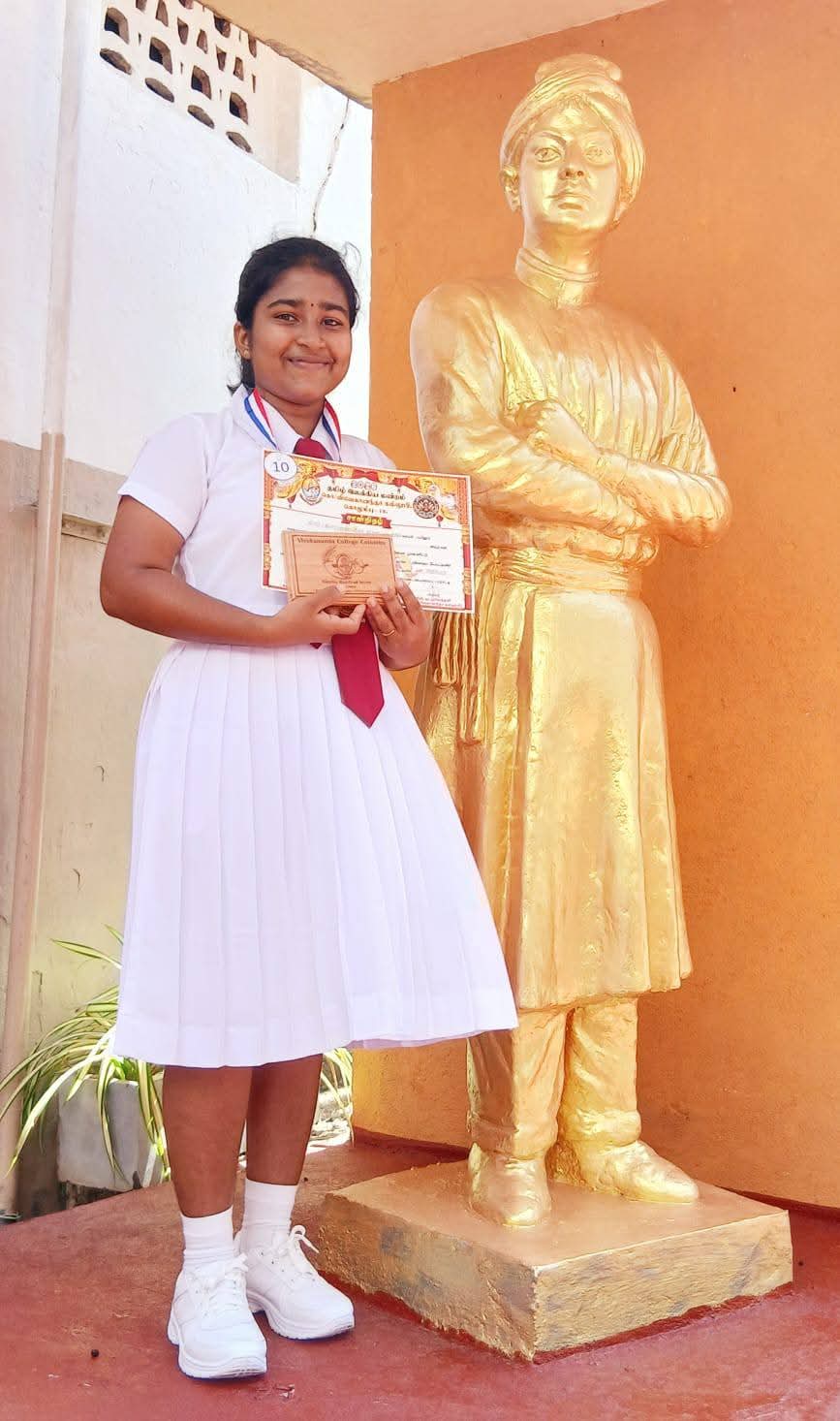 அகில இலங்கை பாடசாலை மாணவர்களுக்கிடையிலான கட்டுரைப்போட்டியில்  அதிமேற்பிரிவில், முதலாம் இடம்.